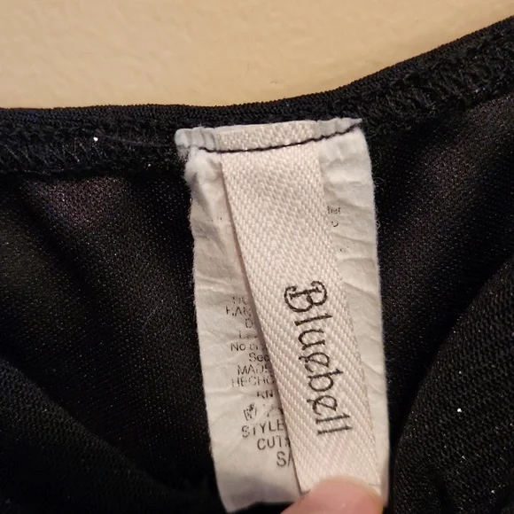 Black crop sparkled top with shear sleeves size small - Picture 5 of 7